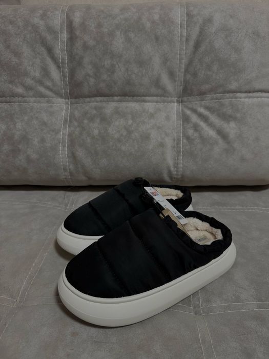 Дуже теплі домашні капці