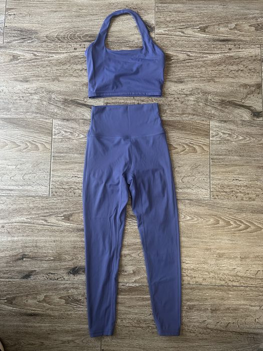 Спортивний костюм (топ + легінси) S розмір