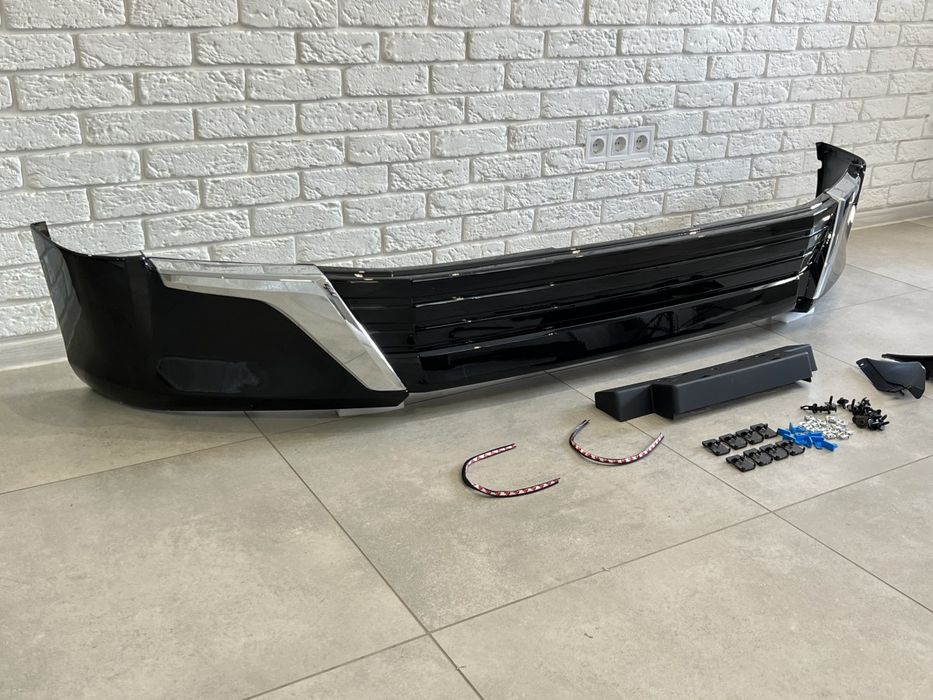 Обвіс спідниця Executive Lounge Toyota Land Cruiser 200 стиль 2021