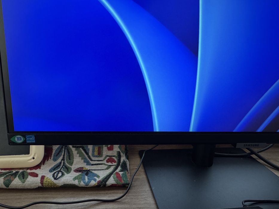 Монітор Samsung S27A800UNI (LS27A800UNIXCI)