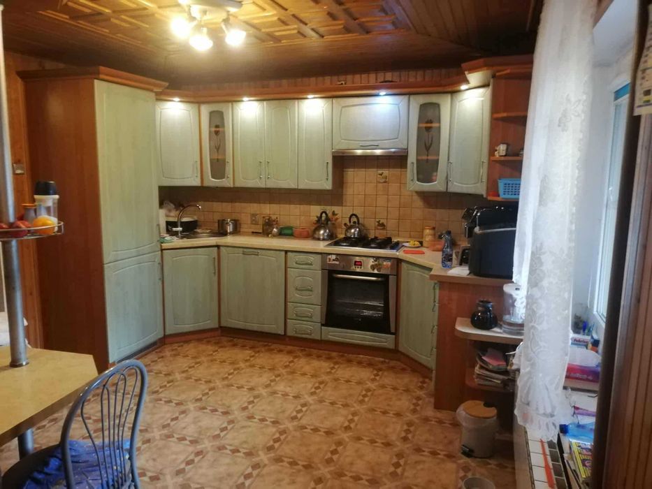 Przestronny dom wolnostojący z dużym ogrodem, w spokojnej okolicy