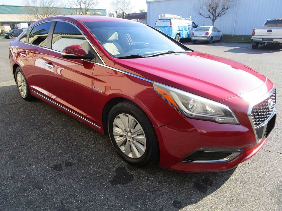 Hyundai Sonata Plug-in Hybrid Limited      2016
