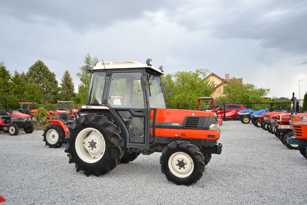 Traktorek japoński mini traktor Kubota Mitsubishi nl japonski Kabinowy