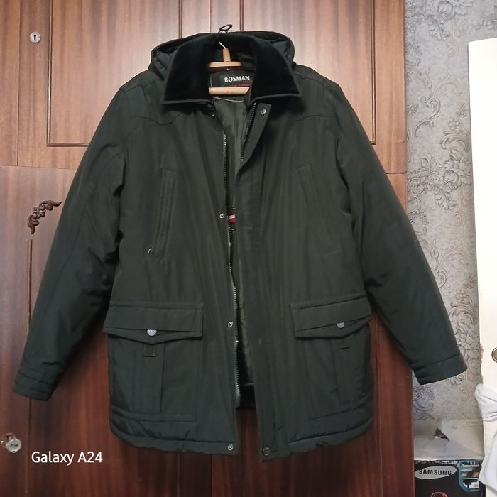 Продам куртку зимню