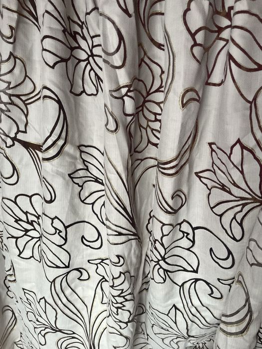 Штора  красива на вікно