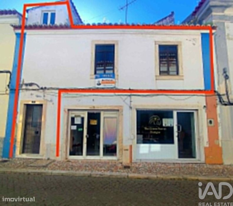 Casa tradicional T2 em Borba (Matriz) de 83,00 m2