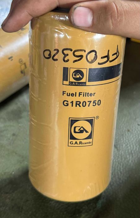 Filtros de Gasóleo/ Óleo de motor hidrálico D6R Caterpillar