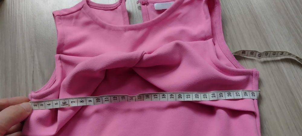 Piękna stylowa mięsista sukienka 116