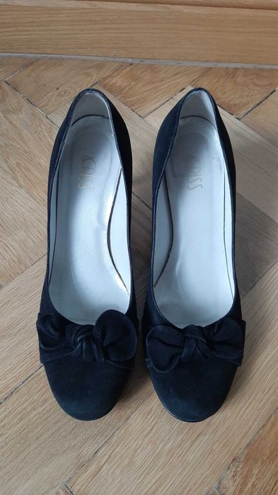 Buty na obcasie czółenka czarne rozmiar 39