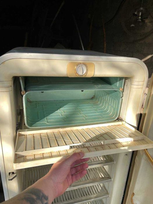 Продам холодильник ЗИЛ