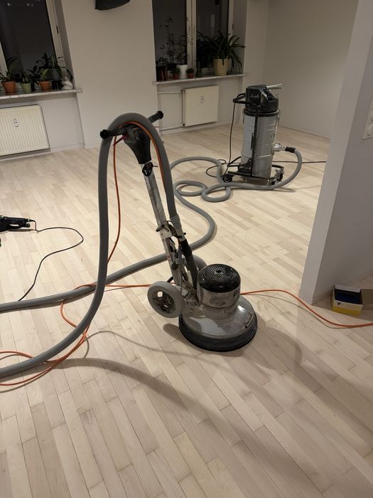 Cyklinowanie bezpylowe , ukladanie podlog drewnianych , paneli !!!