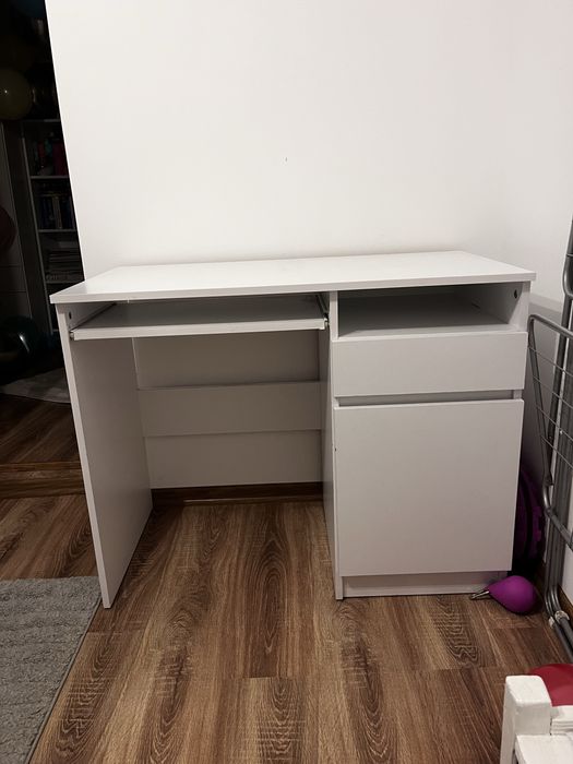 biurko chyba z ikei wada szafki