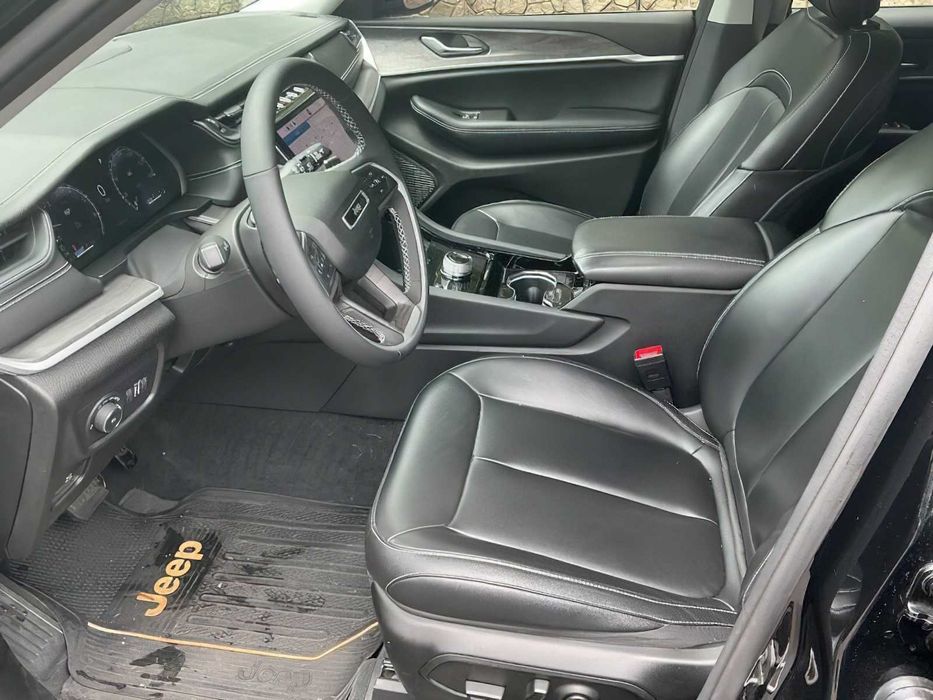 Jeep Grand Cherokee L Limited      2023