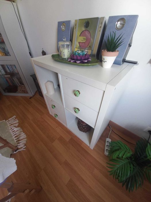 Movel quadrado gavetas branco com 4 gavetas