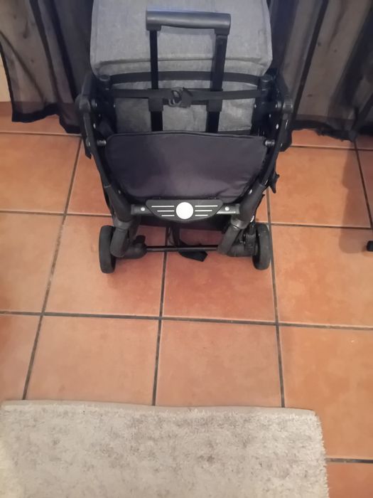 Carrinho Maxi Baby Aviator ideal para avião