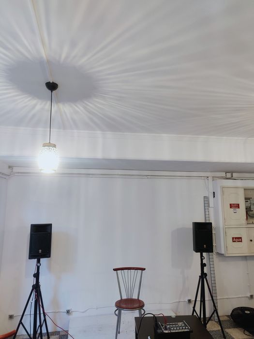 Yamaha speakers  controller stand