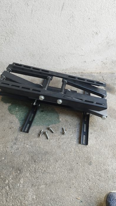 Suporte para televisão universal