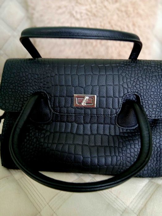 Жіноча велика  сумка