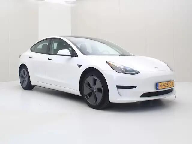 Tesla Model 3 Standard Range Plus RWD