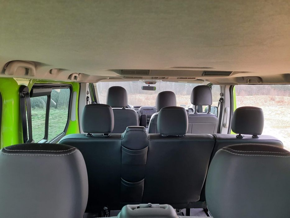 Wynajem Bus 9 osób Extra Long