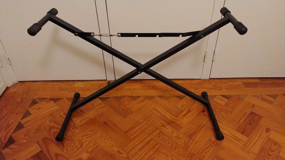 Suporte para piano em X