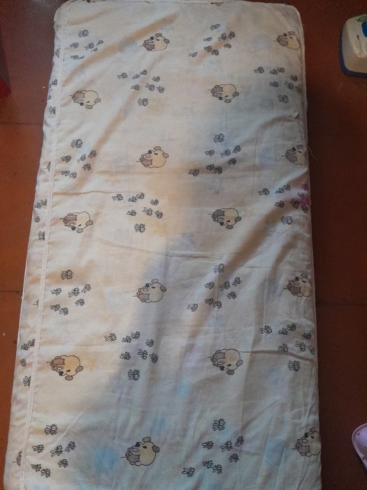 Матрас 120/60 в подарок постельное