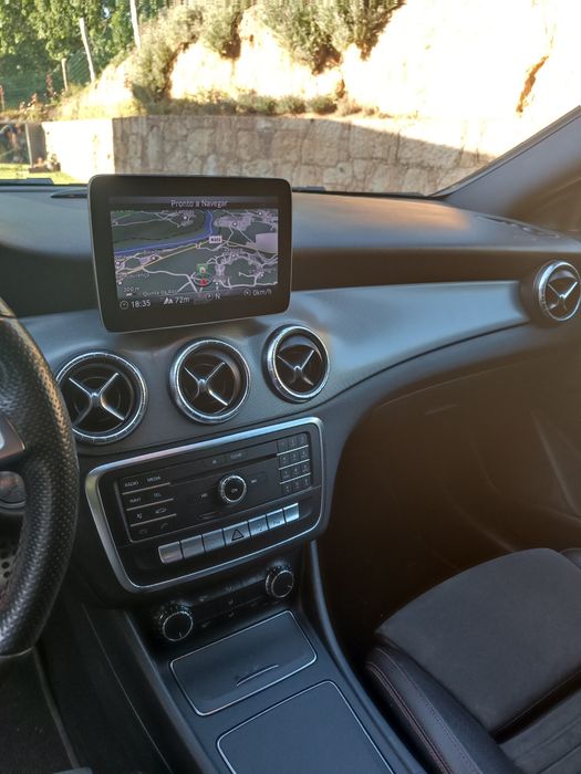 Mercedes Benz  CLA 180 D AMG 7G DCT