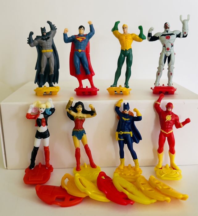 Іграшки кіндер, kinder surprise