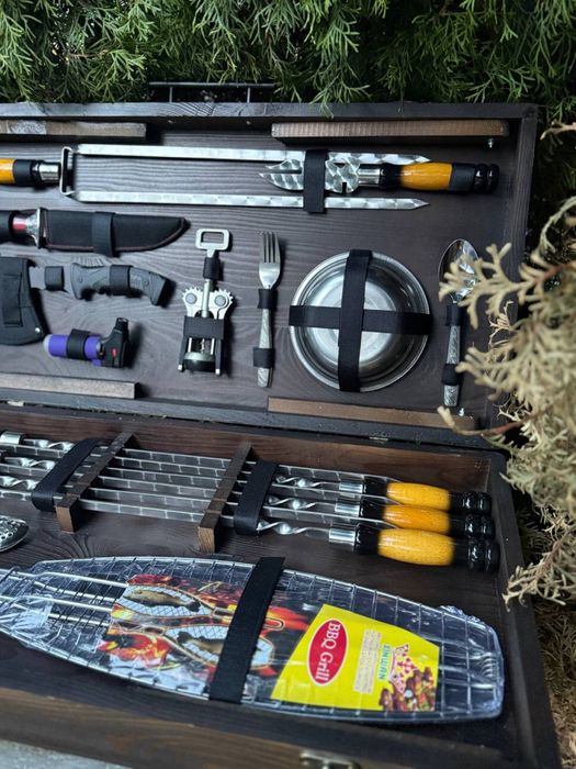 Вип Подарочный набор шампуров для шашлыка в деревяном кейсе