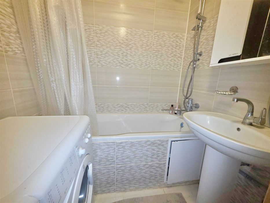 Велика 2к квартира у центрі міста. ДержПрограми.