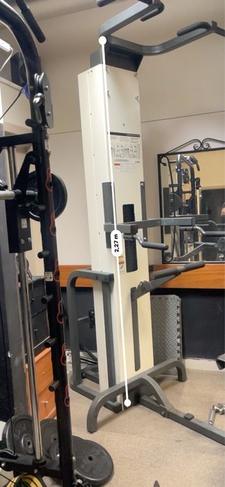 Maquina Musculacao Fundos e Costas