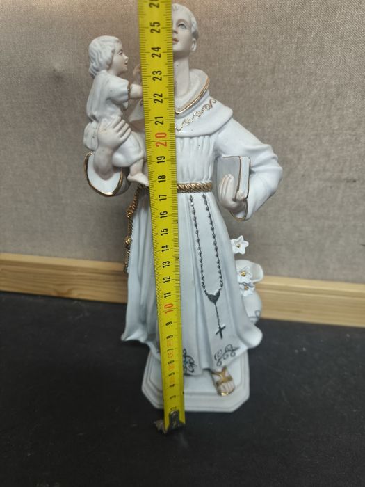 Estatueta Santo António com Menino Jesus Porcelana
Bela peça decorativ