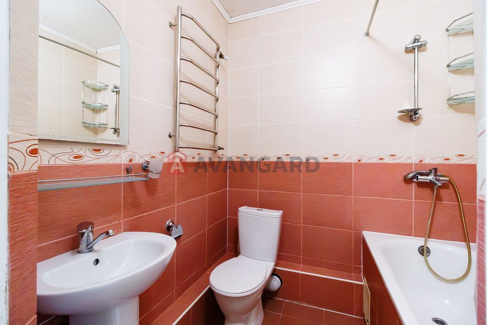 Продається квартира 121,8 кв.м Буча, Ірпінь, своє паркомісце