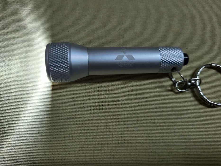 Porta Chaves Lanterna Mitsubishi