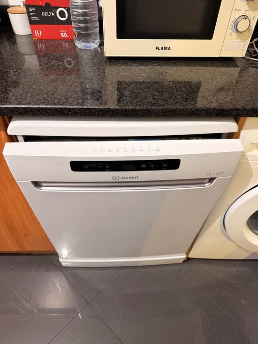 Máquina lavar loiça