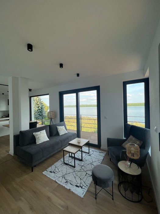 Dom z linią brzegową