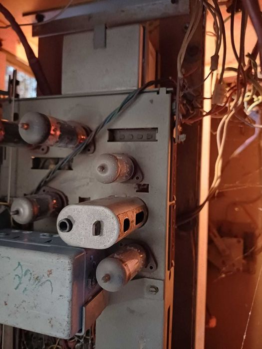 Kuba Tonmöbel Audio Cabinet: Radio, Turntable, Tape Recorder, and Reel-to-Reel Player.64284489282945120