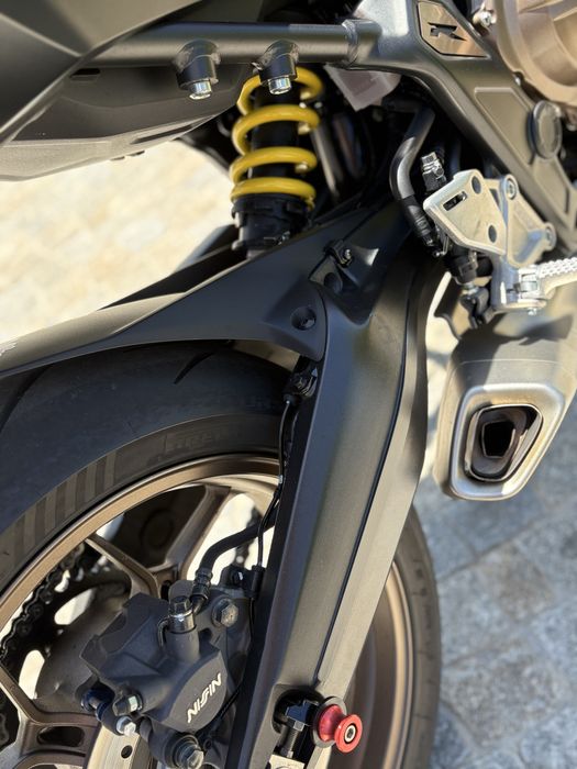 Honda CB 650 R  neu cafe r