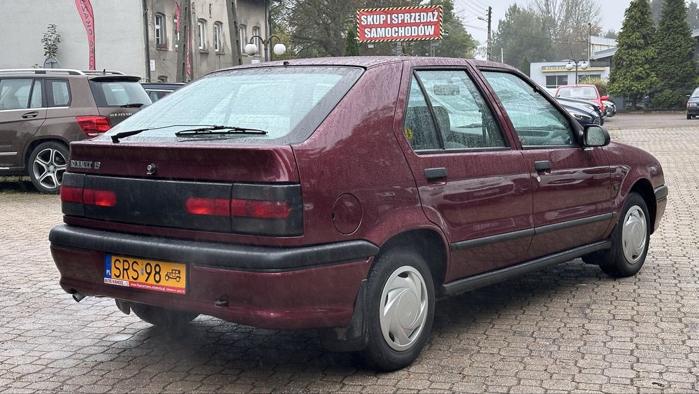 Zabytkowe Renault 19 bez korozji ** zolte tablice ** bardzo dobry stan