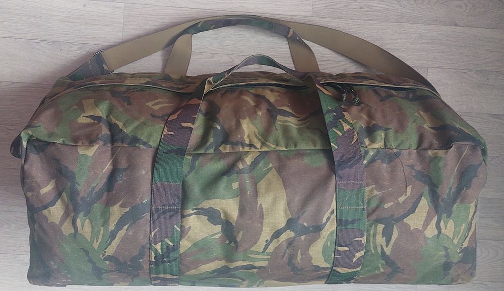 Сумка, баул б/у большая дорожная 85 л.