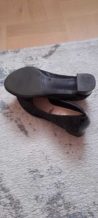 Wygodne czarne buciki .