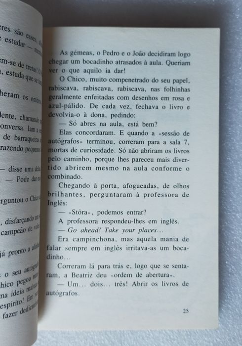 Livro- Uma aventura no estádio