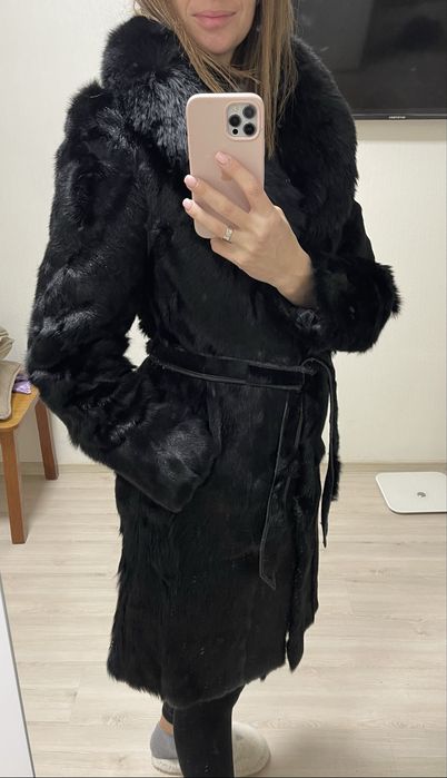 Шуба з хутра козлика