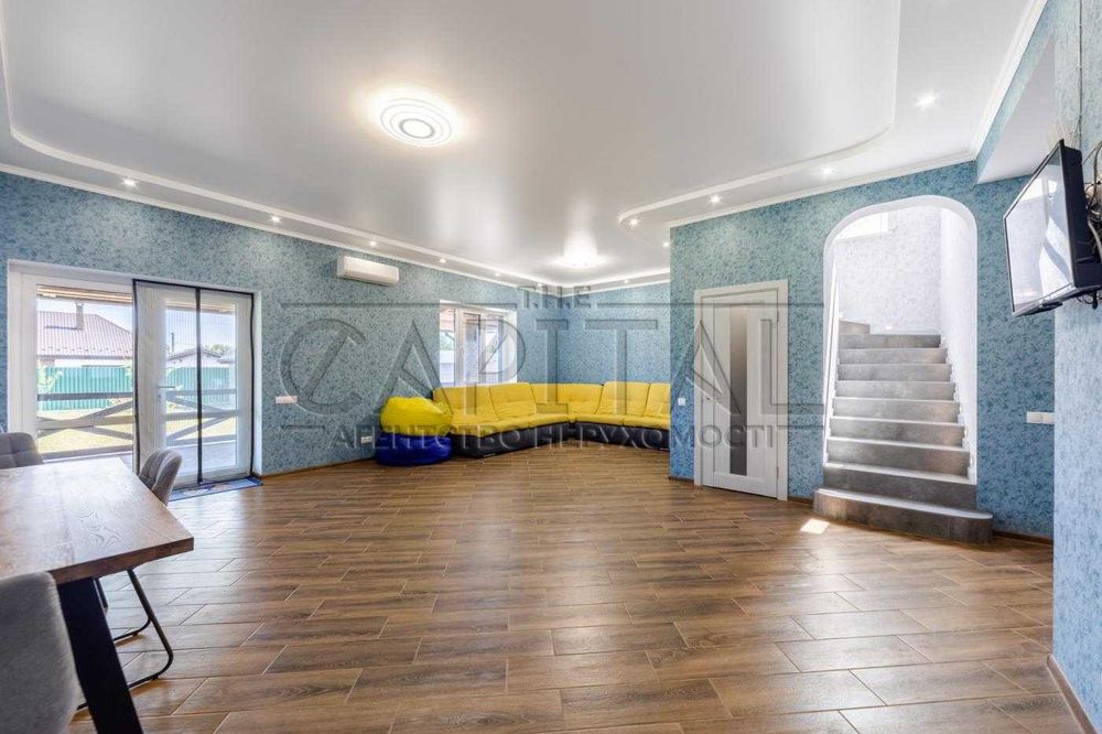 Продажа 2-этажного дома, с. Пуховка, Броварской р-н.