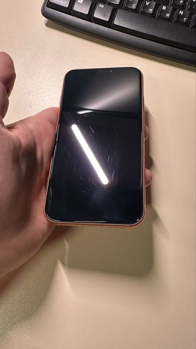 Продам Iphone XR 128gb coral