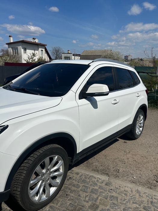Авто FAW bestune x40