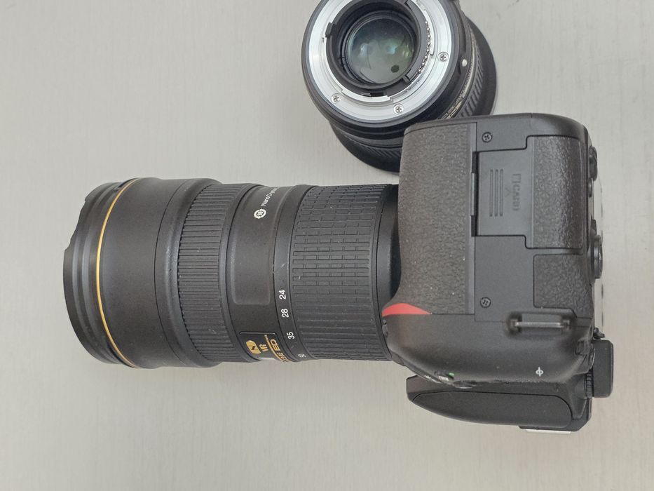 Nikon D7500 Nikkor 24-70mm 2.8 VR I 20mm 2.8