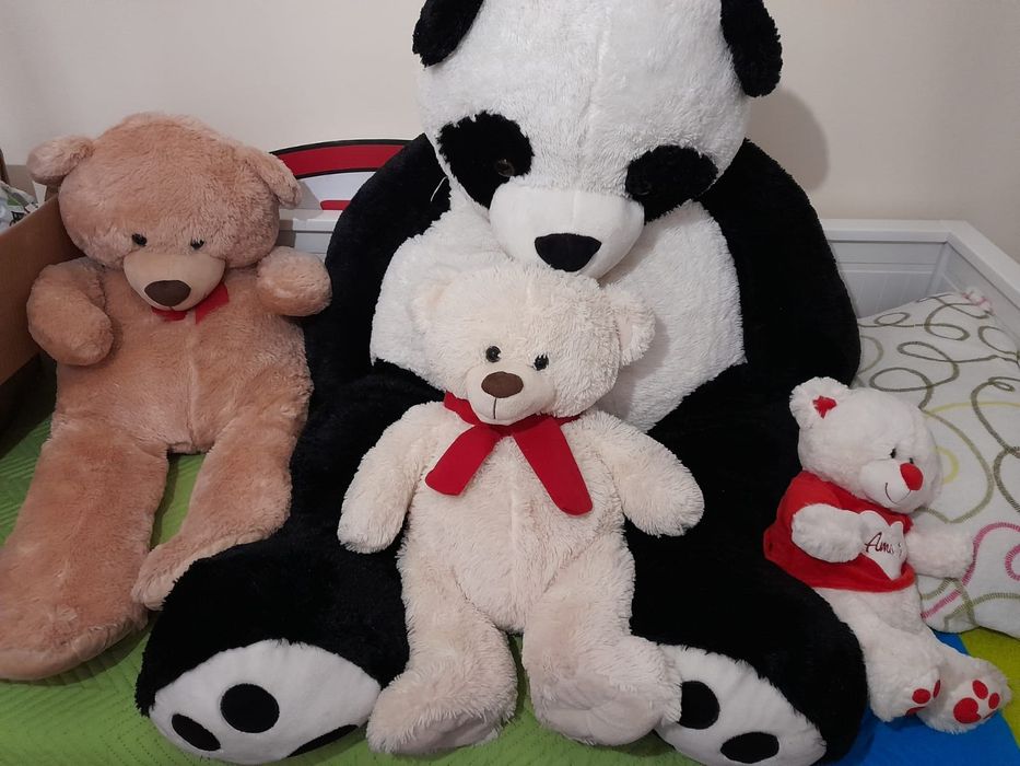 Various plush toys in like-new condition