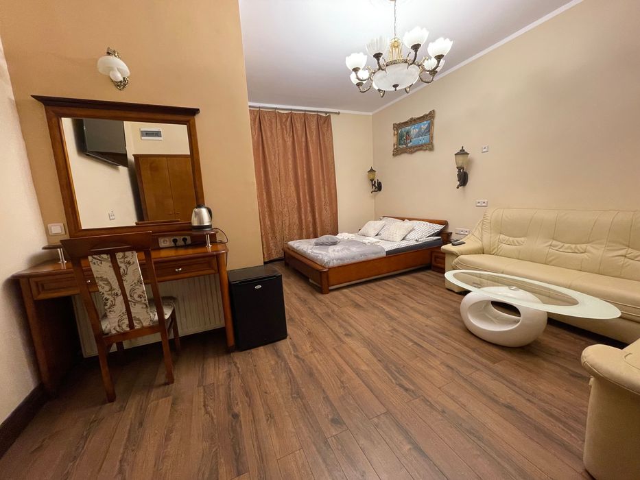 Do wynajecia duzy Pokoj premium z prywatna lazienka,lodowka,mikrofala,tv smart,czajnik, wspolna duza kuchnia,pralka
