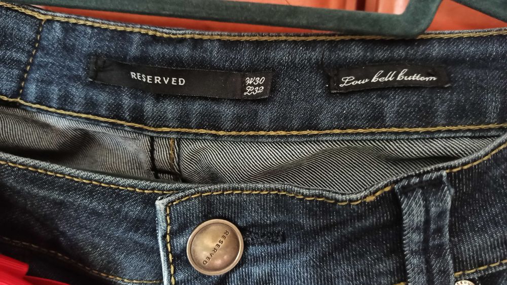 Reseved jeansy W30 L32 low bell button